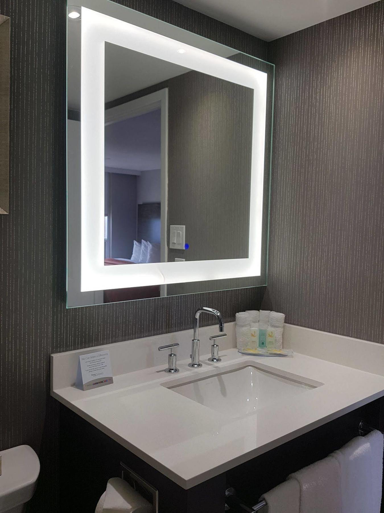 Hotel Carlingview Toronto Airport Mississauga Esterno foto